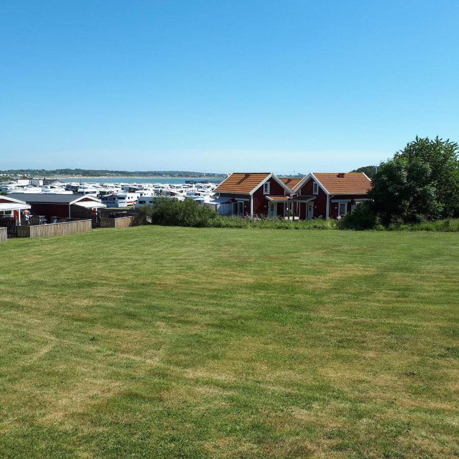 Apelviksgarden B&B วาร์แบร์ก ภายนอก รูปภาพ